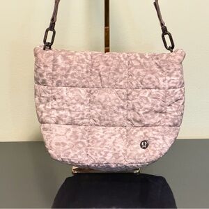 LULULEMON NWOT QUILTED GRID CROSSBODY BAG- 5L Leopard White Opal